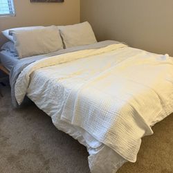 Queen Platform Bedframe and Mattress