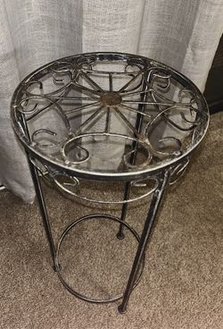 Metal Plant Stand