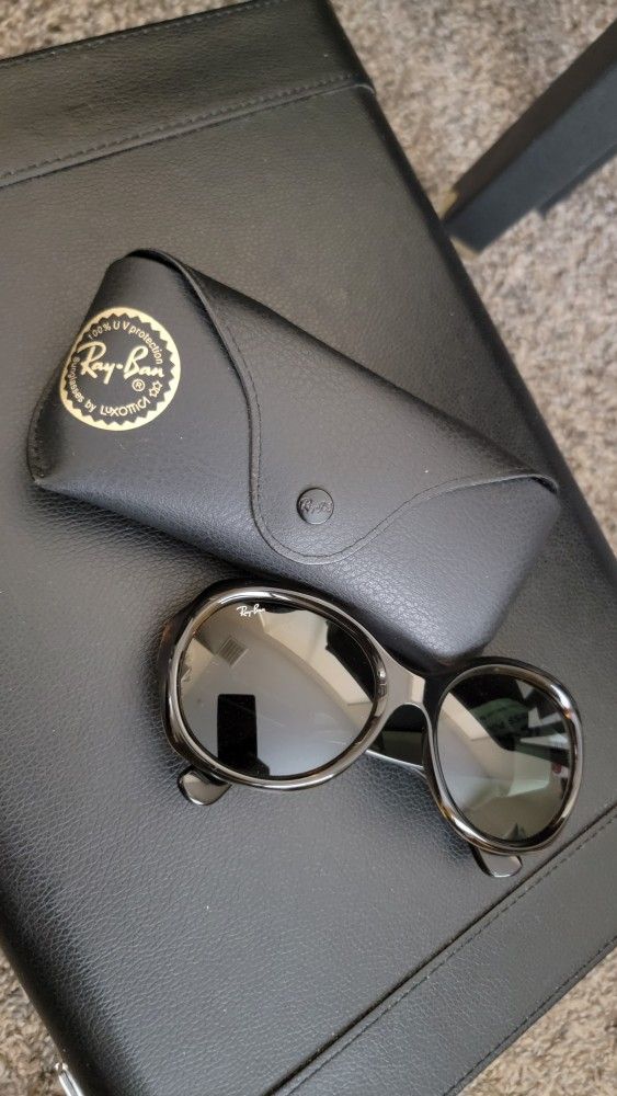 Ray-Ban Sunglasses