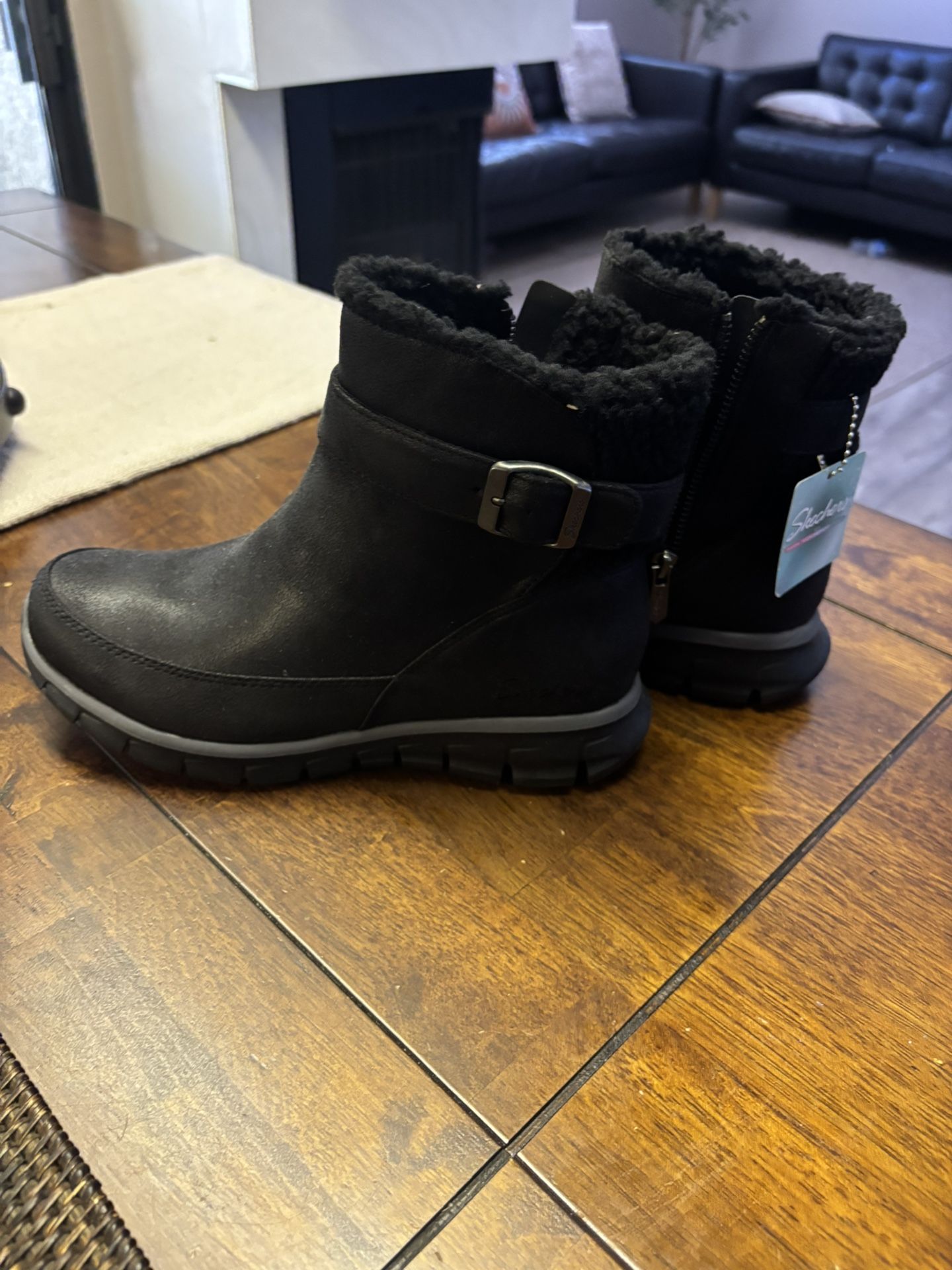 Woman’s Sketcher Boots