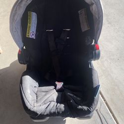 Infant car seat