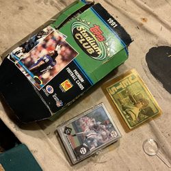 Vintage Sports card collection lot Baseball Football hockey baseball