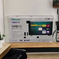 HD112 65” Hisense smart Roku 4K led Uhd tv 
