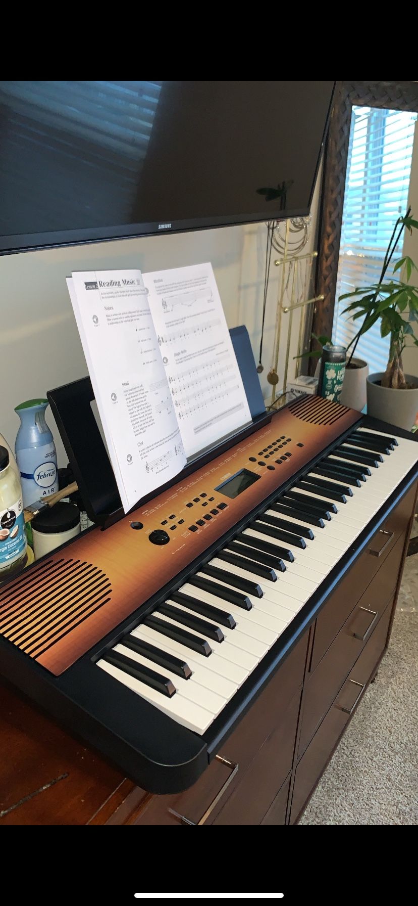 Yamaha PSR-E360MA 61-key digital portable keyboard and stand