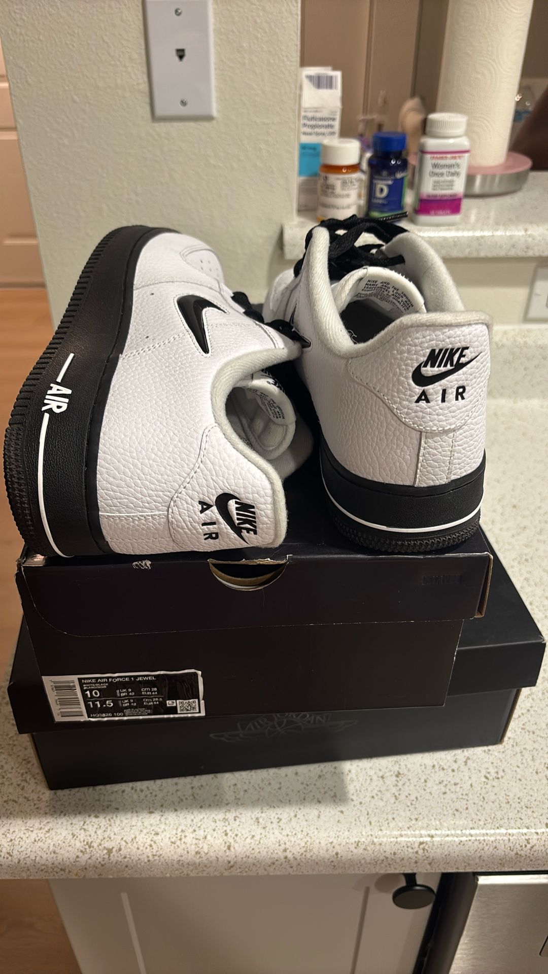 Tennis Shoes
