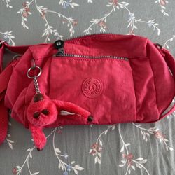 Kipling small hand bad