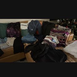 Women’s Bag Of Clothes- Medium 6-8