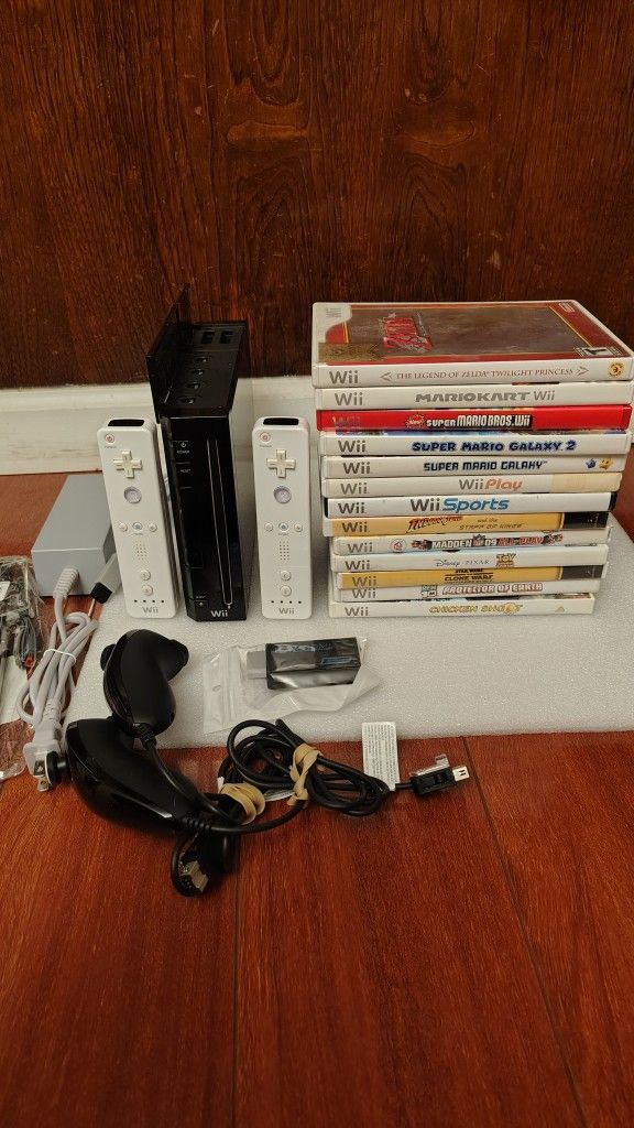 Backwards Compatible Nintendo Wii 2 Controllers And 14 Games Bundle
