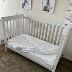 DELTA•CHILDREN™ 5 in1 Convertible Crib