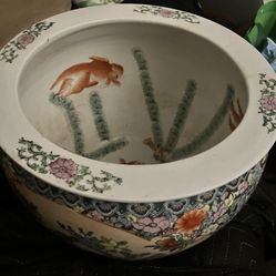 Large CHINESE Porcelain Fish Bowl or JARDINIE ̀RE