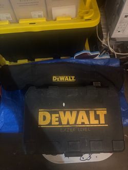 DeWalt Laser Level with stand for laser