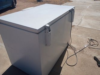 Deep freezer