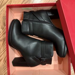 Kelly & Katie Women’s NEW Black Platform Boots
