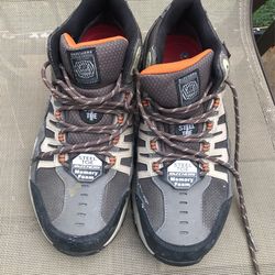 Zapatos En Buen Estado $15
