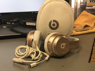 Headphones, Electronics... Beats Solo 2 Wireless W /Cord and Case ( Gold ) ... Negotiable