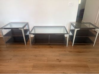 Modern 3-Piece Glass Top Coffee Table Set – Excellent Condition Coffee table set, living room furniture, glass top tables, end tables, modern furnitur