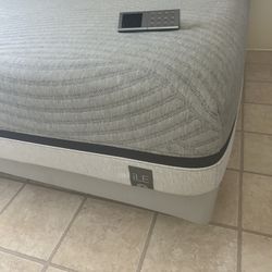 Sleep Number Full Size Bed