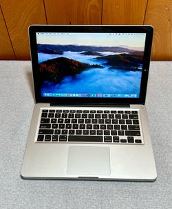Apple MacBook Pro 13” i5/8GB/256GB SSD $140