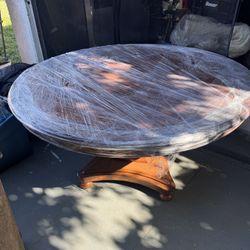 Family Table/ w 8 Chairs For SALE 