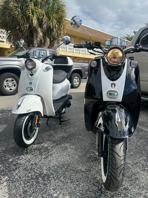 💎Scooter *Estilo Italiana*🛵Perfecta Para 🎁🌲