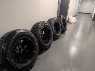 BRIDGESTONE LTH 245/70/17