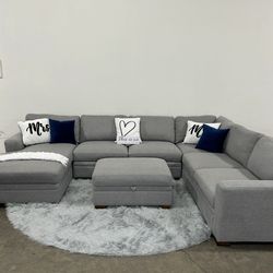 LIKE NEW ! Langdon Sectional Couch With Ottoman (FREE DELIVERY 🚚)