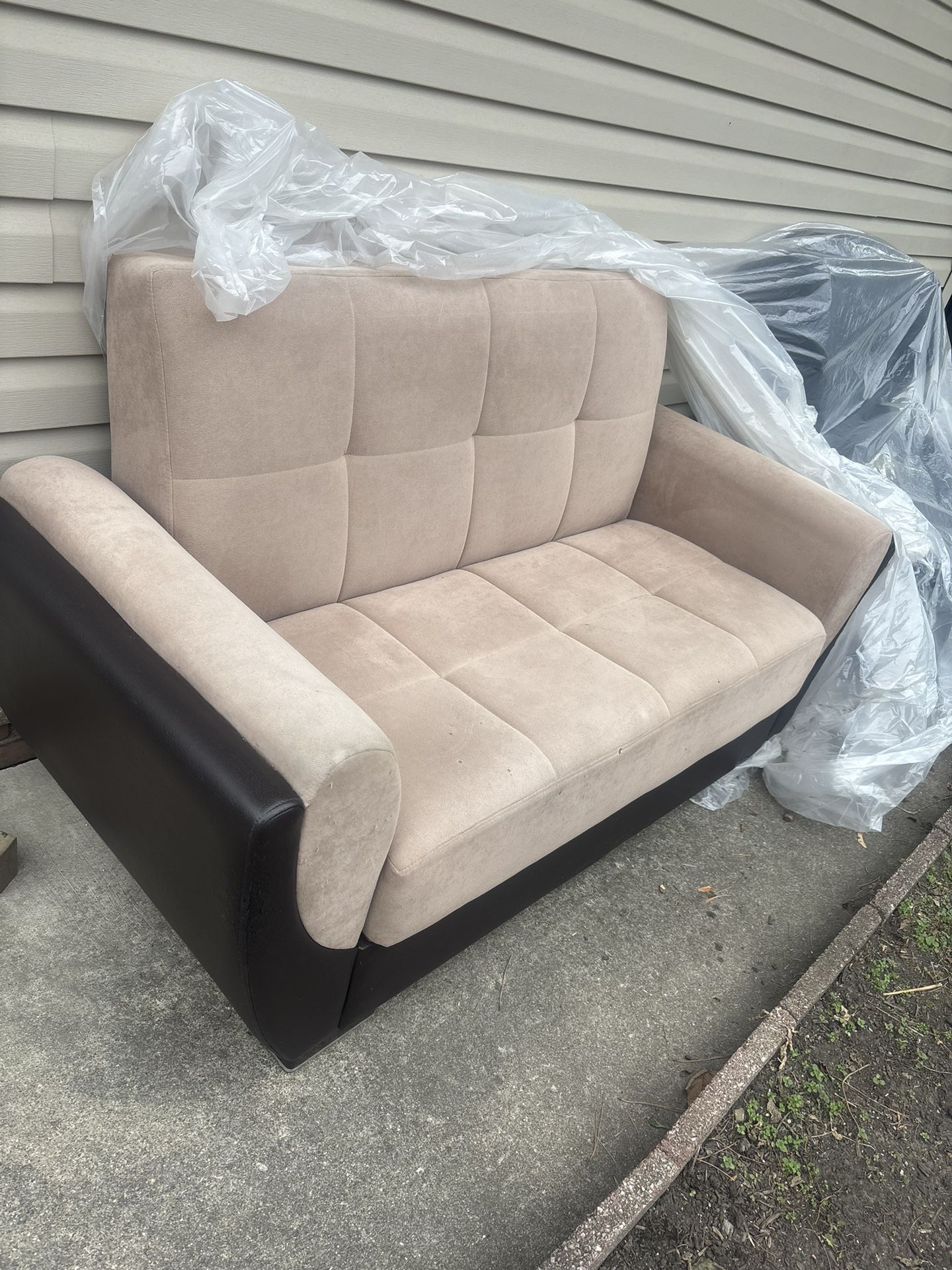 Living Room Couch 1 PC