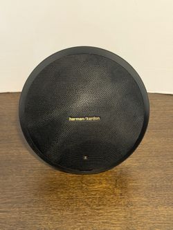 HK Harman Kardon bluetooth speaker
