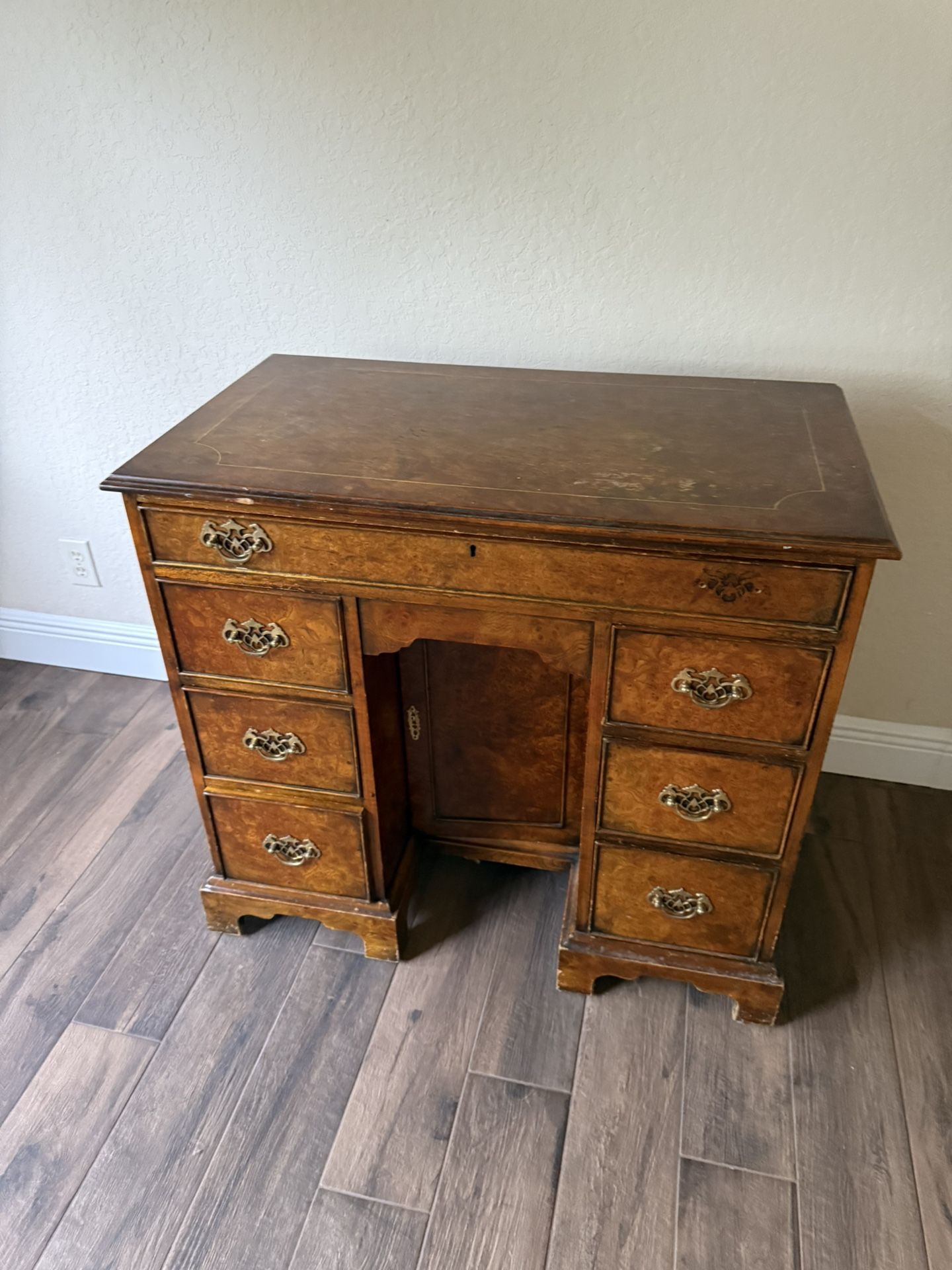 Antique Desk Real Wood…