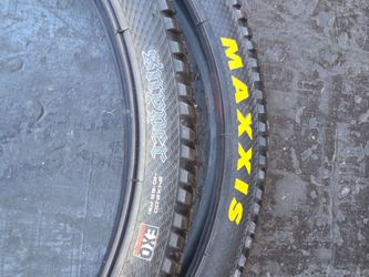 Maxxis snyper tires 24in.