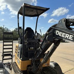 John Deere - Mini Excavator 17G 