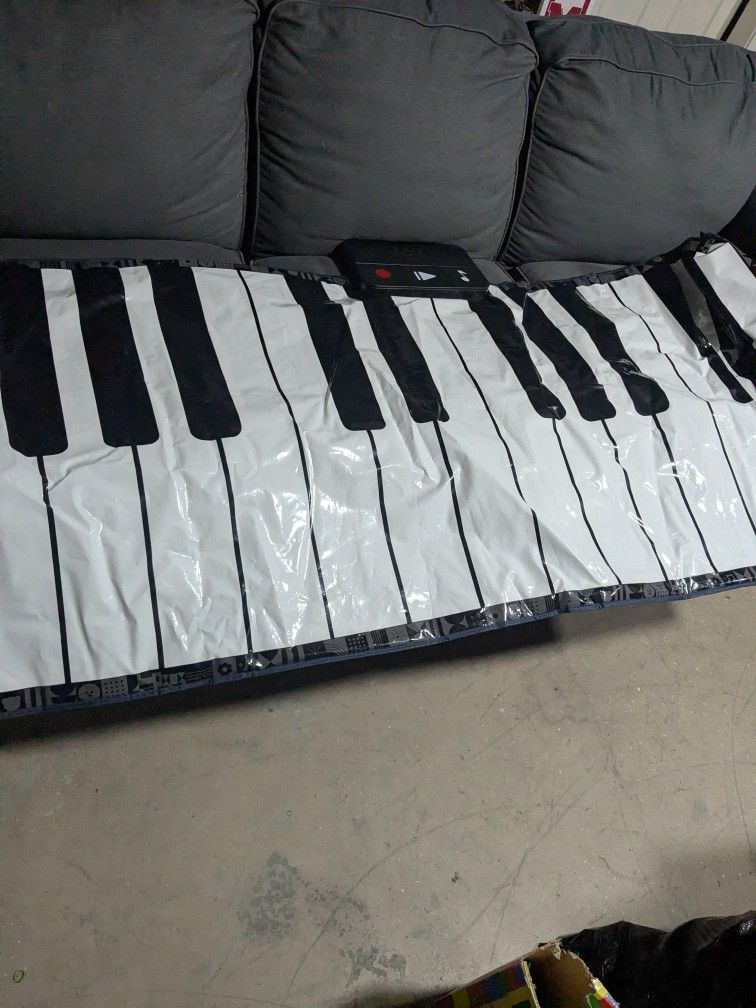 Floor Piano