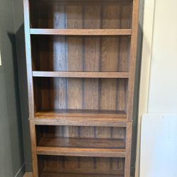 Bookshelf / Bookcase