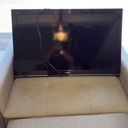 40” Sony TV