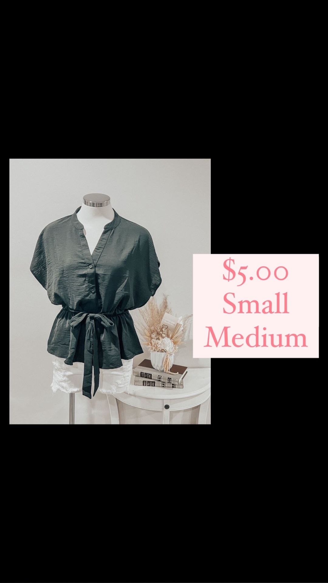 Women’s Blouse * NEW *EVERYTHING MUST GO