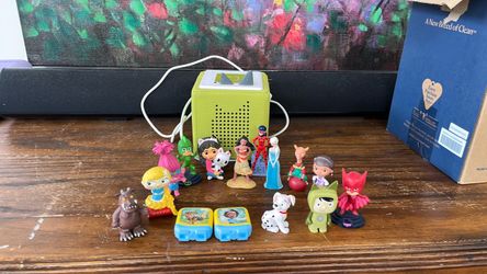 Tonie box and many audio figures.