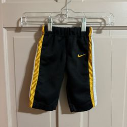 Nike Boys Size 3/6 Month Black Sweatpants Yellow Side Stripe Steelers 