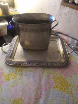 Serving Tray w/Ice Bucket