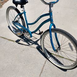 Men's And Women's Beach Cruisers, All Cleaned And Lubed