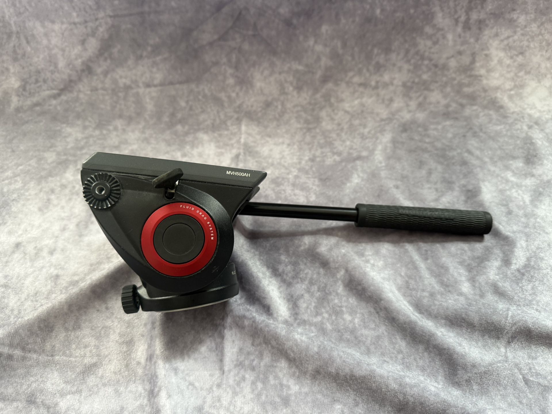 Manfrotto MVH500AH Fluid Video Head with Flat Base.