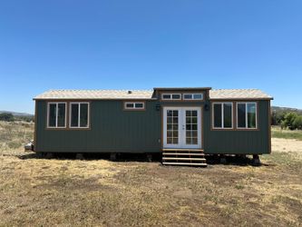 Turnkey Tiny Home – Ready to Move In / Fully Loaded