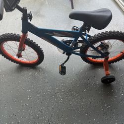 Hot Wheels Bike and Helmet 
