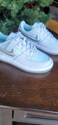 New kids nike size 1.5 firm price