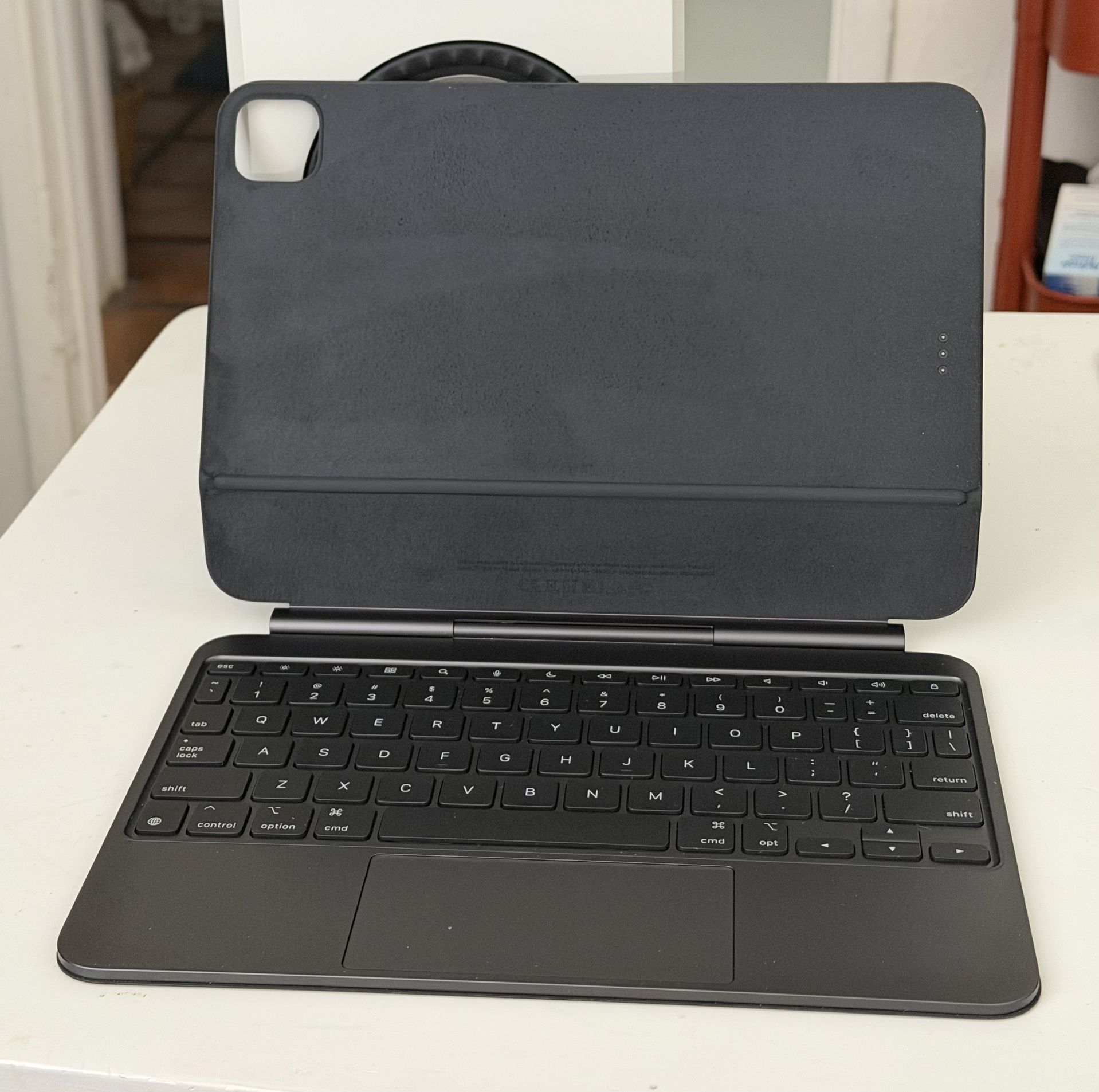 Magic Keyboard iPad Pro M4 Like new