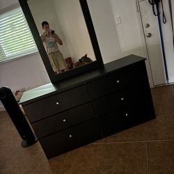 Full Bedroom Set. Includes Dresser With Mirror Bed Boxspring Frame And Matching Black Nightstand Drawer 