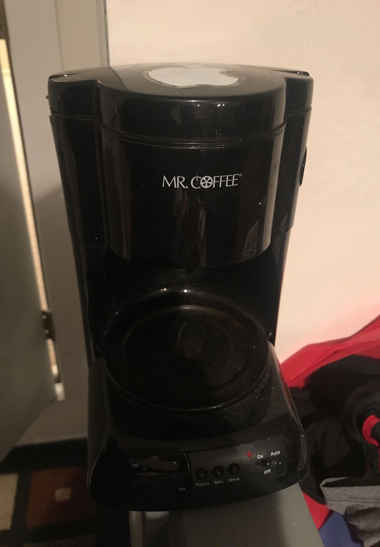 Single pot coffee maker