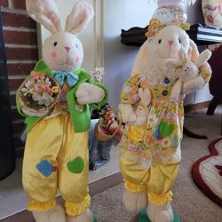 Mr&Mrs Easter Bunnies