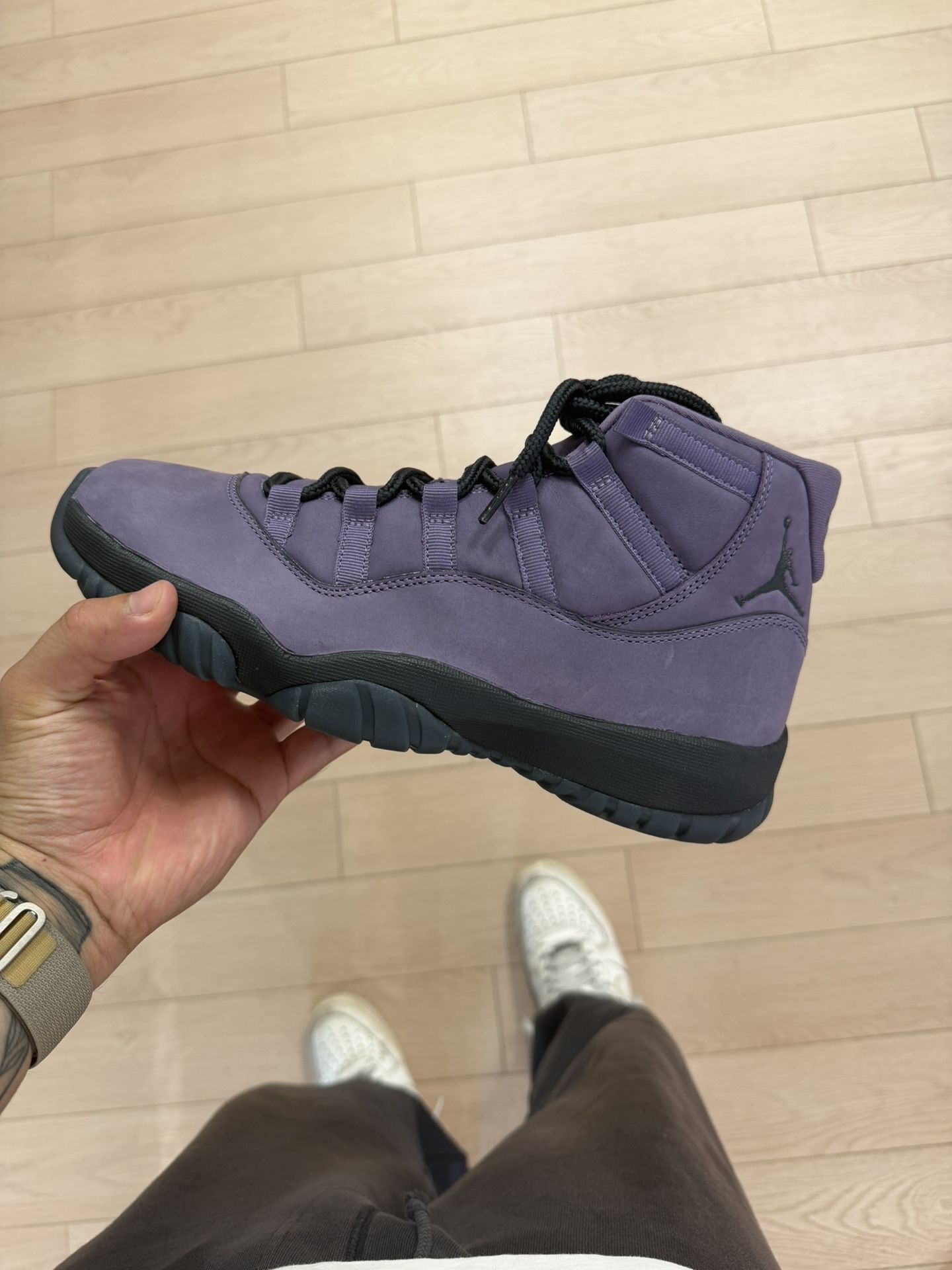Jordan 11 Retro Mojave