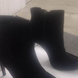 suade type 4in hi heel boots