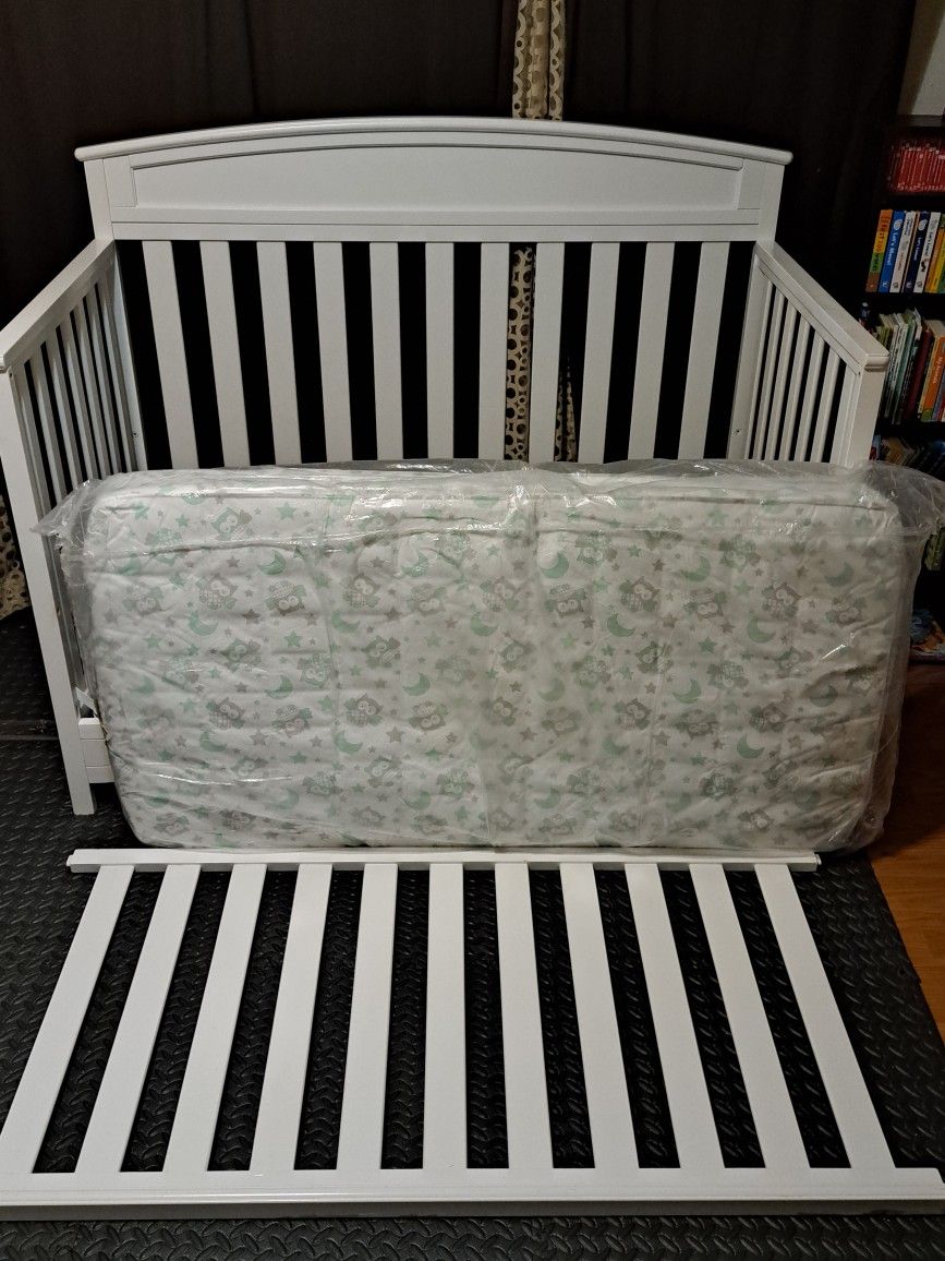 4 in 1 Delta Children Grow With Me Crib